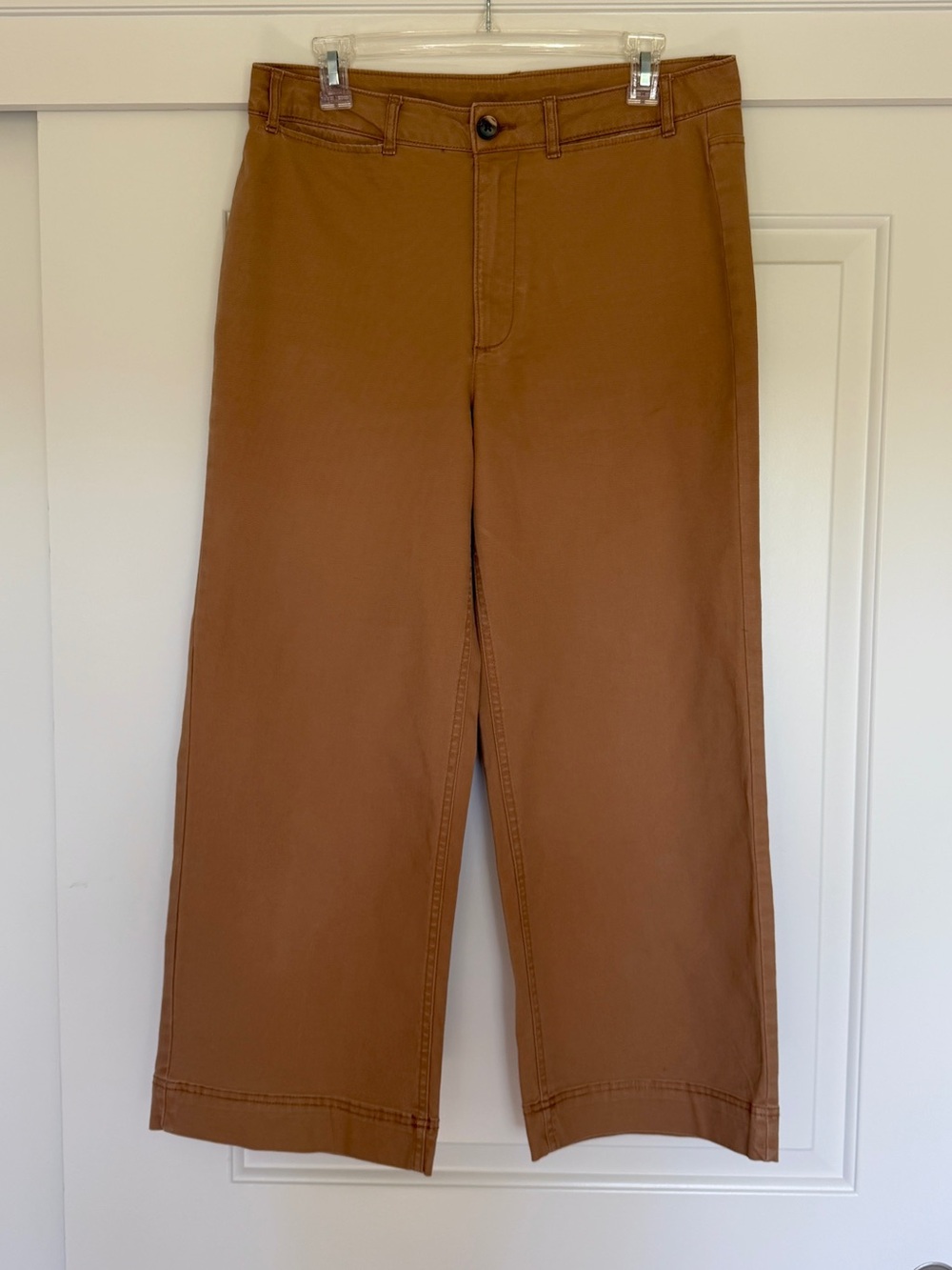 Old Navy cropped pants